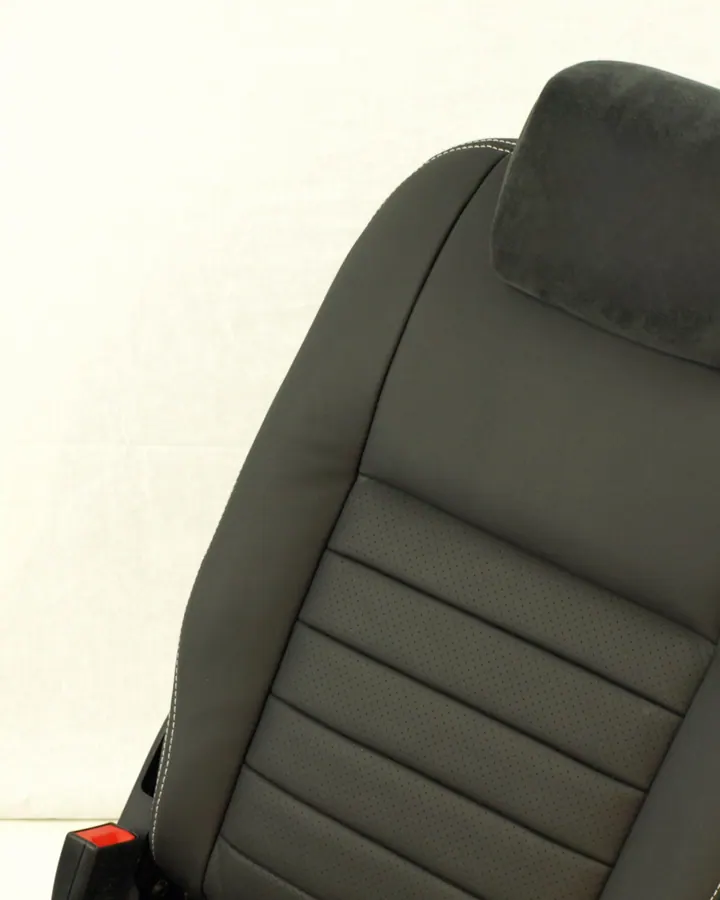 Defender Tip Up Seat In Nappa Leather