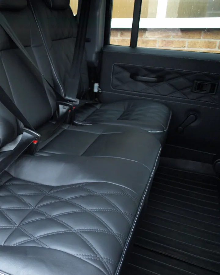 Diamond Rear Seat In Defender 110