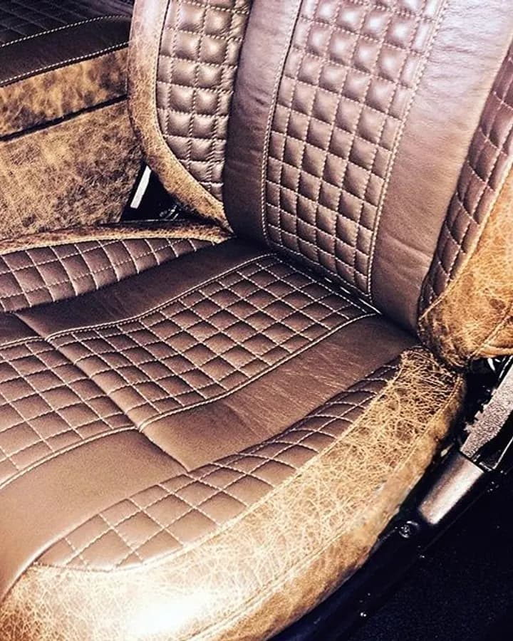 Landrover Defender Vintage Chocolate Design